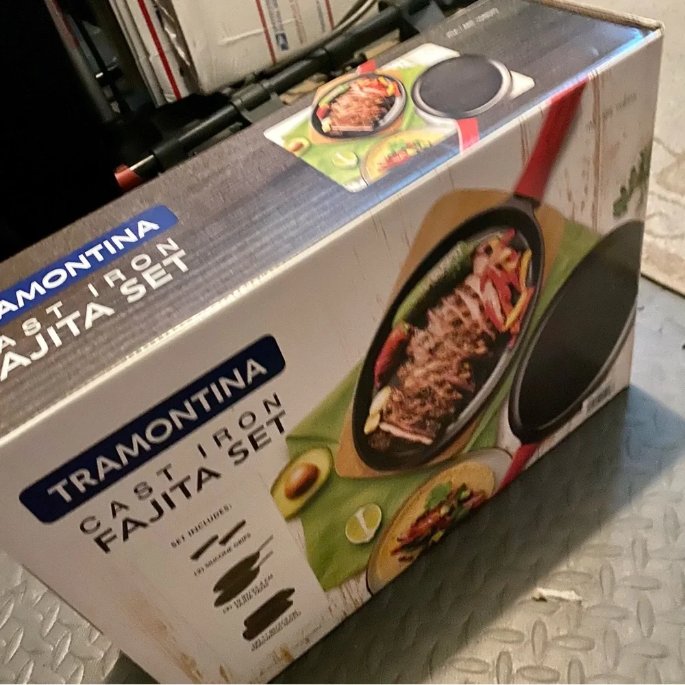 Tramontina Cast Iron Fajita Set of 2